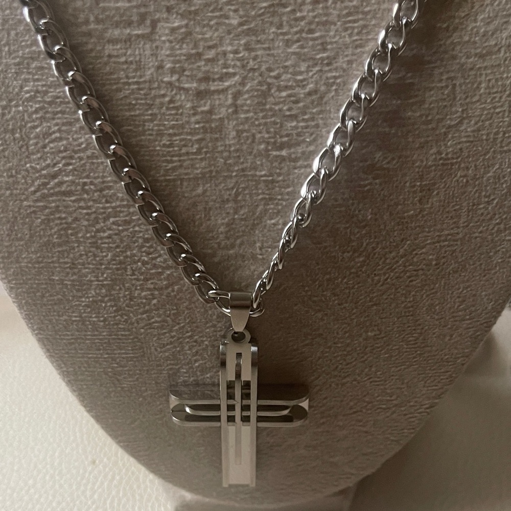 Men's Elegant Silver Stainless steel large cross  Cross Necklace. Unisex